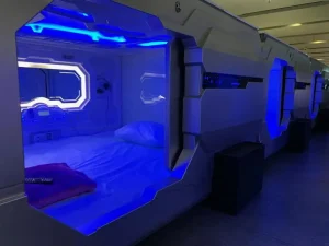 Взлом капсульного отеля